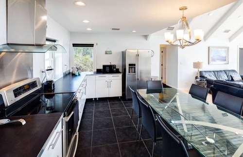 Sea Palm Village House | 30% OFF AUGUST 2025 WEEKS! 4 BR/2 BA, Heated Pool, Spa and Awesome Reviews!