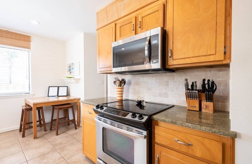 Gulf Trace House | 30% OFF REMAINING 2024 AVAILABILITY~SANDYTOES~Pet Friendly~Gulf View~Private