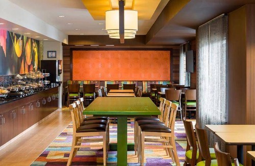 Naperville Hotel | 30 m² Hotel ∙ 127 guests