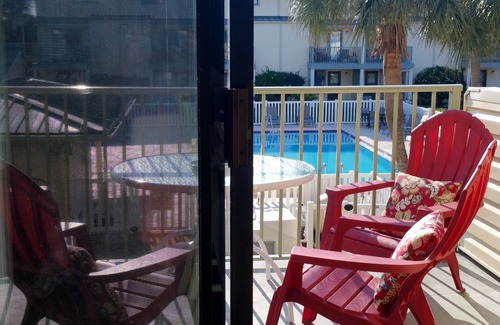 Miramar Beach Condo | 300 ft. To Beach & Over- Looking Pool! 2 bed, 2.5 bath, 1250 sf.