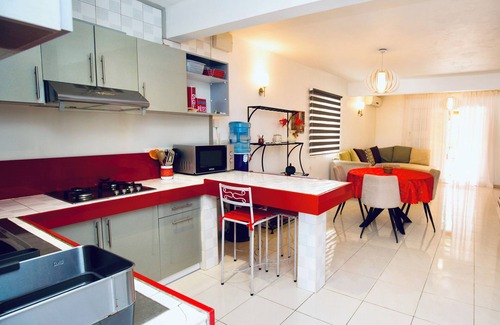 Bain Boeuf House | 300 m beach, Wifi, Pool, Air-conditioned, Garden