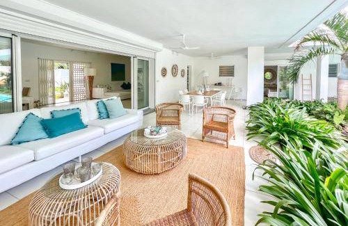 Pointe aux Canonniers Villa | 300 m² Villa ∙ 2 bedrooms ∙ 4 guests