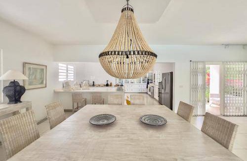 Pointe aux Canonniers Villa | 300 m² Villa ∙ 2 bedrooms ∙ 4 guests