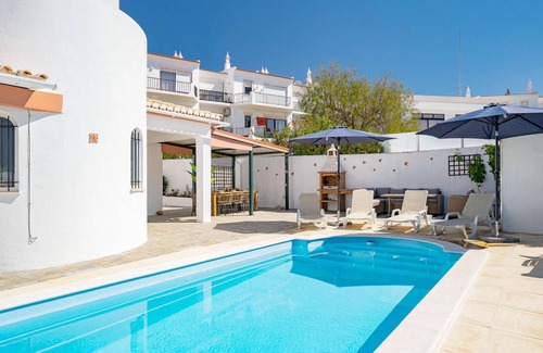 Guia Apartment | 300 m² Apartment ∙ 4 bedrooms ∙ 8 guests