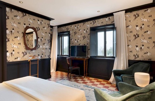 Palaia Apartment | 300 m² Apartment ∙ 8 bedrooms ∙ 16 guests