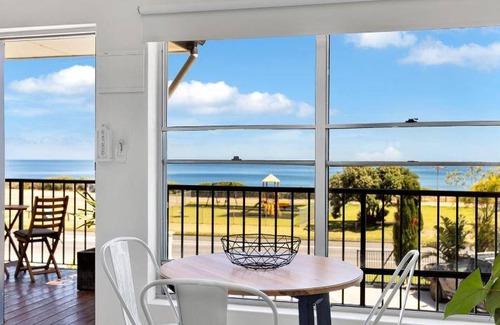 Port Noarlunga South Apartment | 300 m² Apartment ∙ 4 bedrooms ∙ 10 guests
