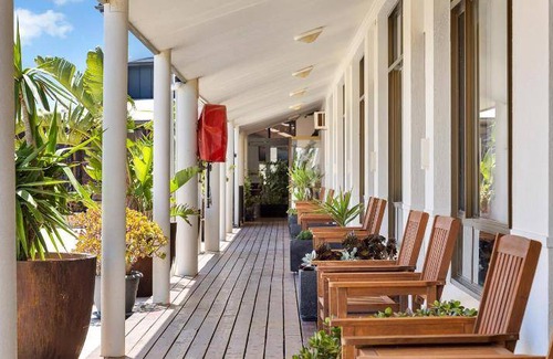 Port Noarlunga South Apartment | 300 m² Apartment ∙ 4 bedrooms ∙ 10 guests
