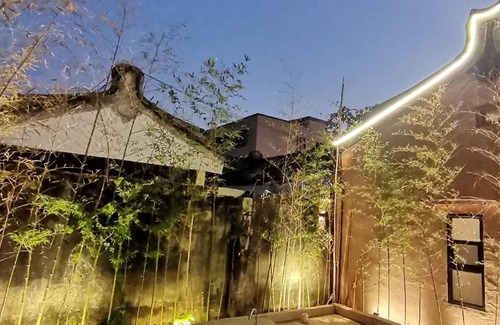 Longhu Qu Bed & Breakfast | 300 m² Bed and breakfast ∙ 5 bedrooms ∙ 15 guests