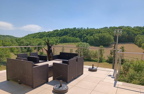 Valprionde House | 300 m² Gîte ∙ 7 bedrooms ∙ 20 guests