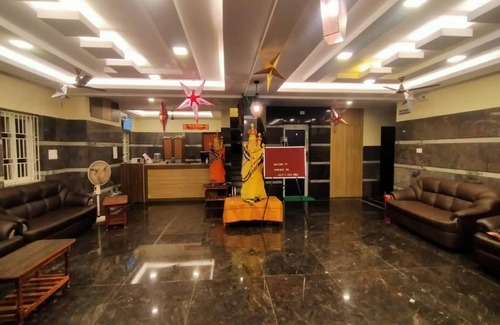 Velankanni Hotel | 300 m² Hotel ∙ 5 guests