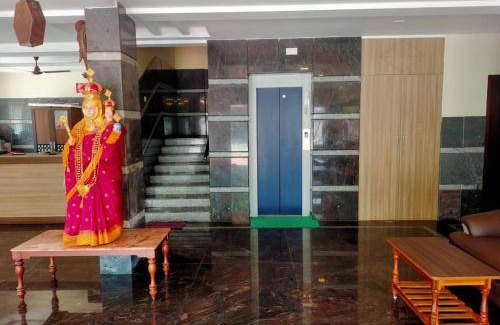 Velankanni Hotel | 300 m² Hotel ∙ 5 guests