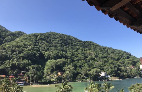 Boca de Tomatlan House | 300 m² House ∙ 2 bedrooms ∙ 12 guests