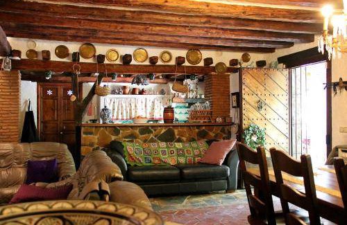 Jimera de Libar House | 300 m² House ∙ 3 bedrooms ∙ 6 guests