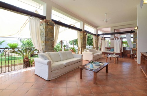 Laureana Cilento House | 300 m² House ∙ 6 bedrooms ∙ 14 guests