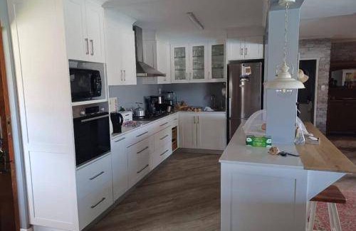 Onrus House | 300 m² House ∙ 3 bedrooms ∙ 7 guests