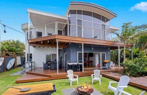 Lake Cathie House | 300 m² House ∙ 4 bedrooms ∙ 10 guests