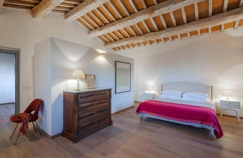 Matelica House | 300 m² House ∙ 4 bedrooms ∙ 8 guests