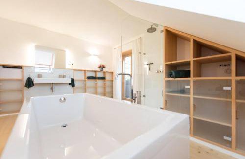 Bad Toelz House | 300 m² House ∙ 5 bedrooms ∙ 8 guests