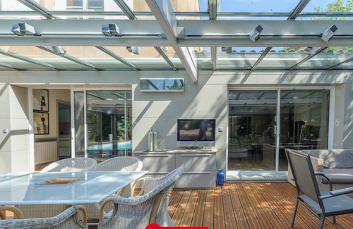Lagord House | 300 m² House ∙ 5 bedrooms ∙ 10 guests