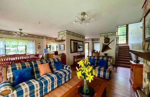 Baguio House | 300 m² House ∙ 5 bedrooms ∙ 18 guests