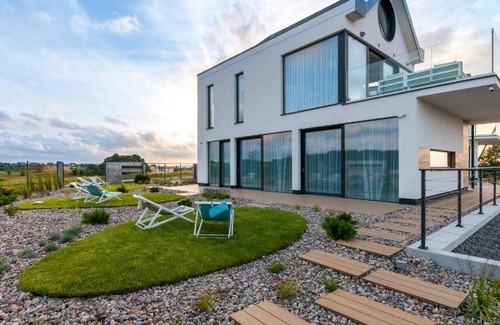 Mechelinki Resort | 300 m² Resort ∙ 7 bedrooms ∙ 19 guests