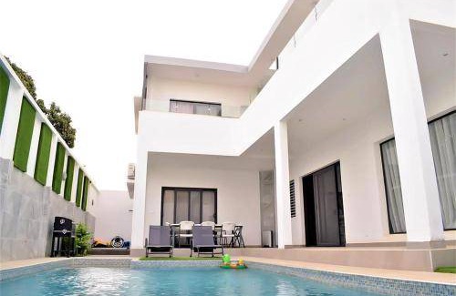 Ngaparou Villa | 300 m² Villa ∙ 1 bedroom ∙ 9 guests