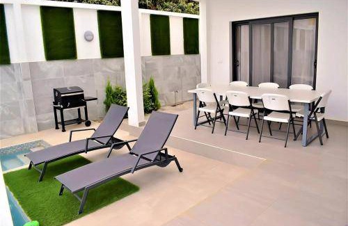 Ngaparou Villa | 300 m² Villa ∙ 1 bedroom ∙ 9 guests