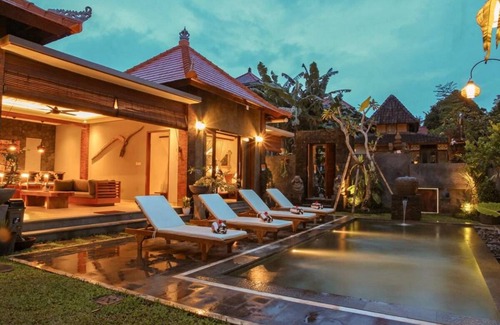 Kutuh Kaja Villa | 300 m² Villa ∙ 2 bedrooms ∙ 1 guest