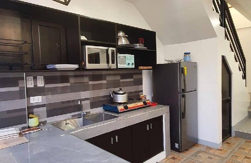 Angono Villa | 300 m² Villa ∙ 2 bedrooms ∙ 20 guests