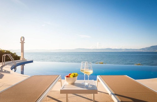 Sutivan Villa | 300 m² Villa ∙ 4 bedrooms ∙ 8 guests