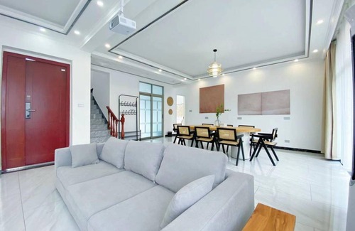 Zhengzhou Villa | 300 m² Villa ∙ 4 bedrooms ∙ 12 guests