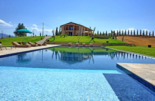 Peccioli Villa | 300 m² Villa ∙ 6 bedrooms ∙ 12 guests