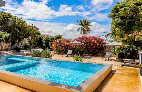 Marie Pampoen Villa | 300 m² Villa ∙ 4 bedrooms ∙ 6 guests