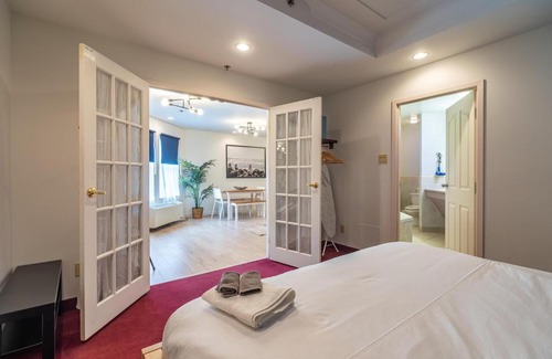 Dartmouth Hotel | 300 Stylish 1-bdrm Apt #308 With Ac
