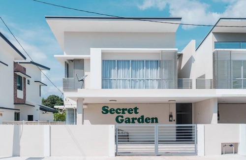 Kuala Selangor House | 3000 m² House ∙ 3 bedrooms ∙ 12 guests