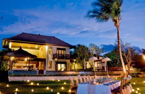 Jimbaran Bay Resort | 3000 m² Resort ∙ 3 bedrooms ∙ 127 guests