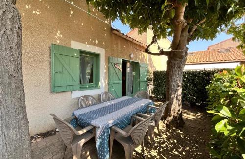 Portiragnes-Plage Villa | 300m de la plage, adorable maison sud 2 chambres 5 couchages terrasse ombragée parking LRHP14