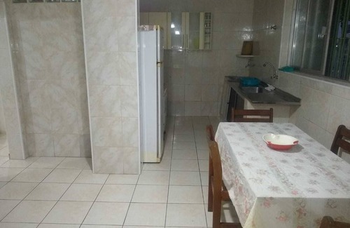 Jardim Vitoria Apartment | 300m from the sand, leave your car in the garage! Close to the hustle and bustle of Enseada!