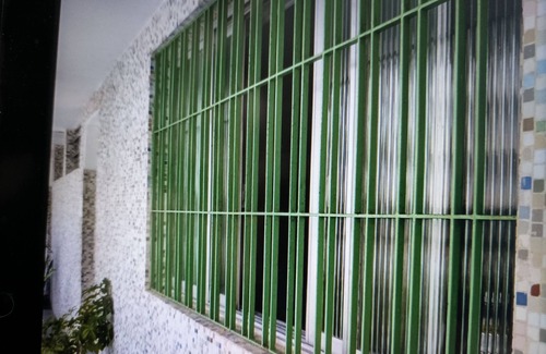 Jardim Vitoria Apartment | 300m from the sand, leave your car in the garage! Close to the hustle and bustle of Enseada!