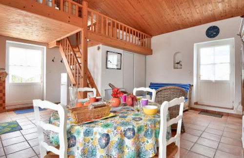 L'Epine Apartment | 300m plage - Petite maison avec jardin pour 3