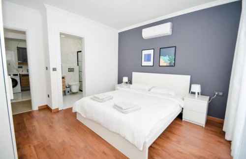 Turgutreis Apartment | 300m to Beach 2 Bedroom Upstairs Flat with Pool A2 - Yeni Dünya Bodrum