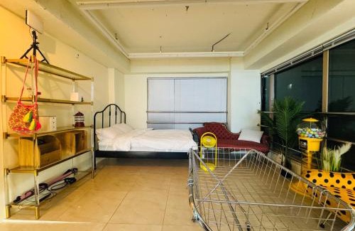 Seongsu Apartment | 301, Atelier Seongsu Riverside Loft Cherry Blossom Road Han River airport bus