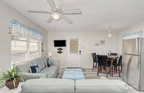Siesta Key Village House | 301 Avenida Madera A- Siesta Key Village House with Roof Top Deck
