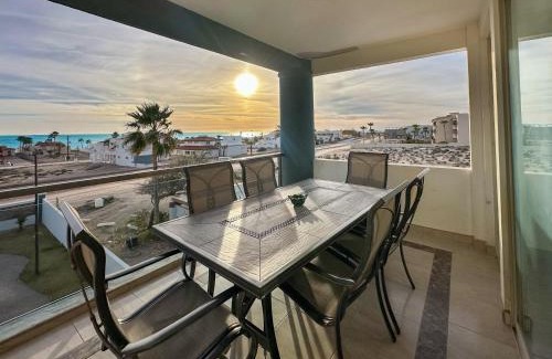 Las Conchas House | 301 B Linda Vista Tranquil Sunset Vistas