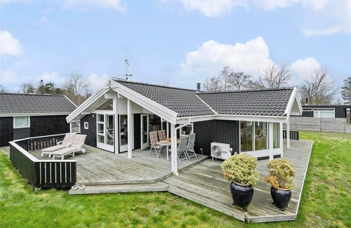 Beder Malling House | 30101 Malling - Nøddevænget 5 A