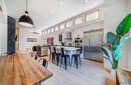 Zion National Park South Entrance House | 302 LaFave-Luxury Home at Zion: The Gallery House