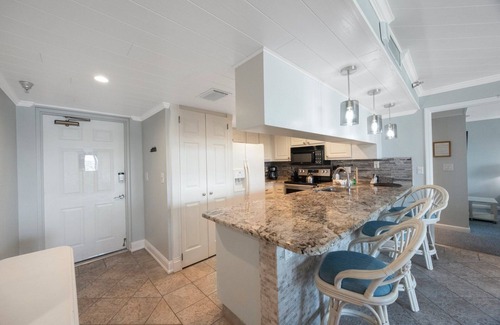 Madeira Beach Condo | #302 The Collwood: 2 BR, 2 BA Condominium in Madeira Beach, Sleeps 6