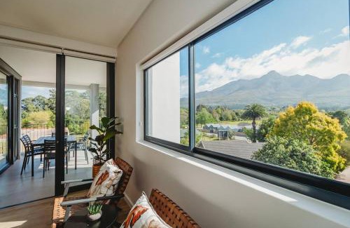 George Central Apartment | 304 Le Jardin
