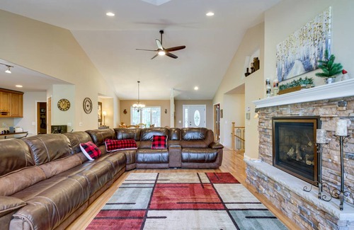 Bigfork House | 306 m² House ∙ 5 bedrooms ∙ 12 guests