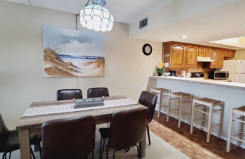 South Padre Island Condo | 306 SEASCAPE CONDOMINIUMS BEACH SIDE CONDO